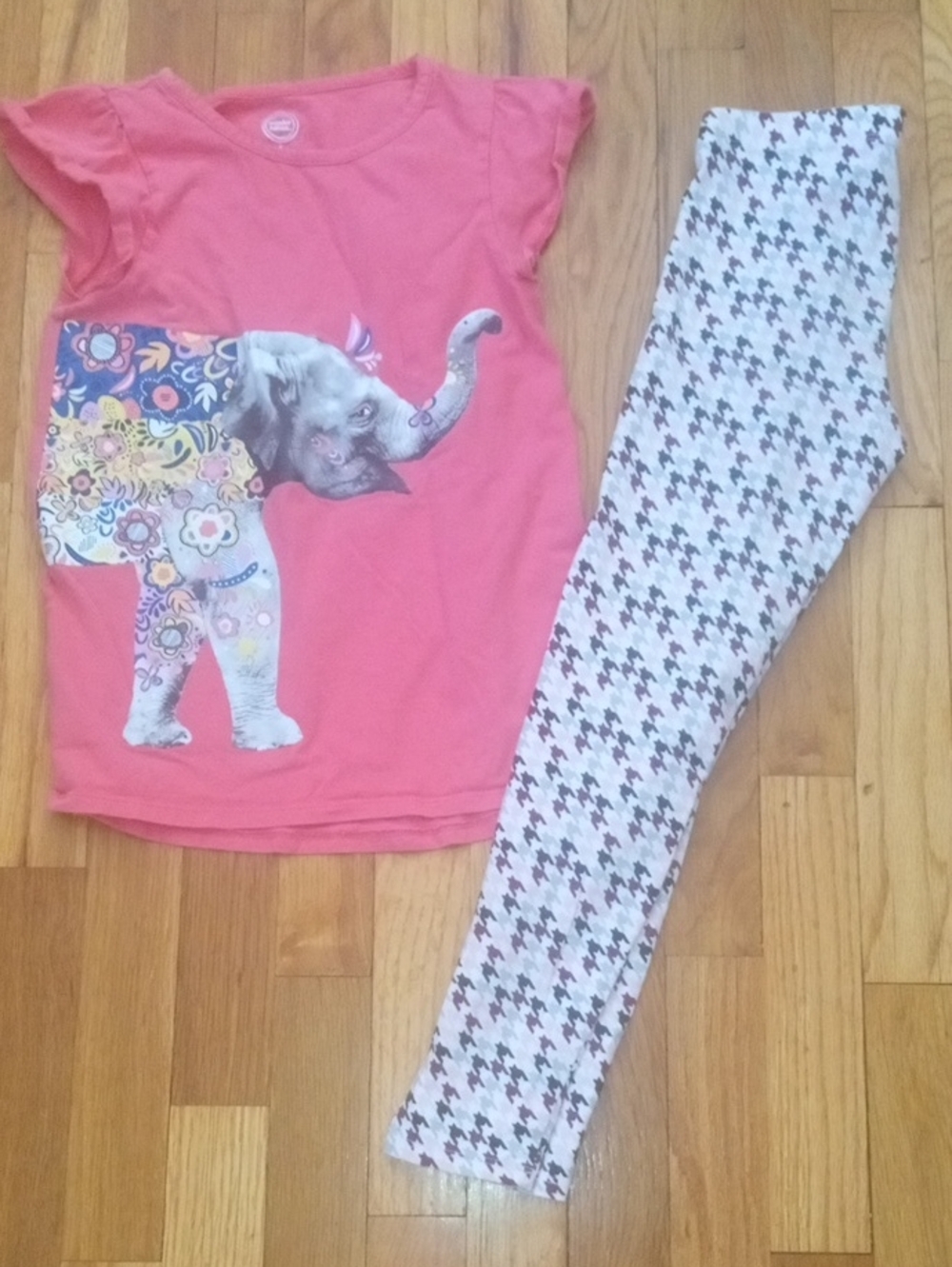 girl 8 short sleeve graphic tee with design leggings